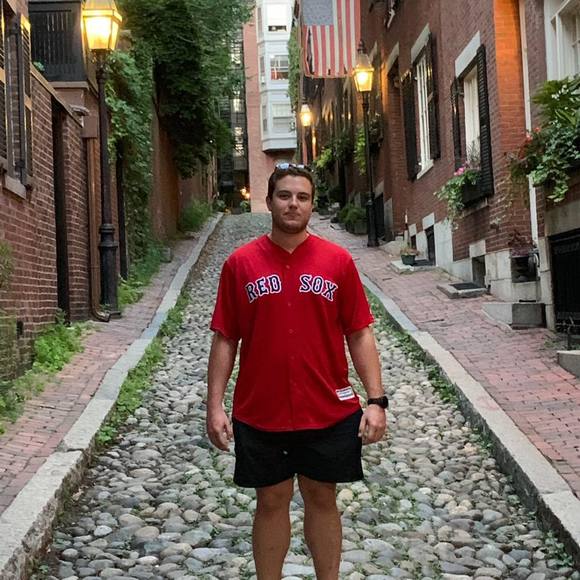 Meet your Posher, Taylor - Picture 1 of 1